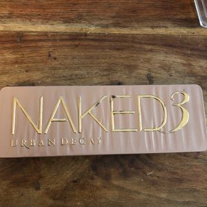 Naked 3 Eyeshadow Palette